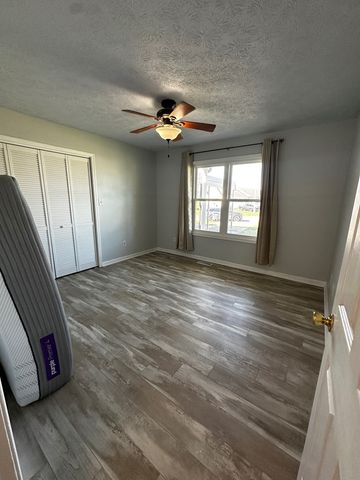 308 Man O War Dr., Oak Grove, KY 42262