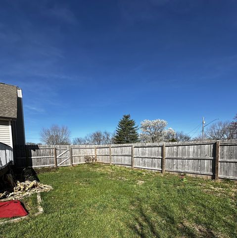 308 Man O War Dr., Oak Grove, KY 42262