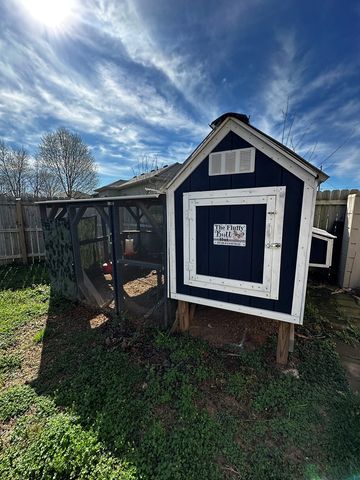 308 Man O War Dr., Oak Grove, KY 42262