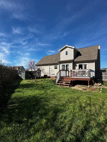 308 Man O War Dr., Oak Grove, KY 42262
