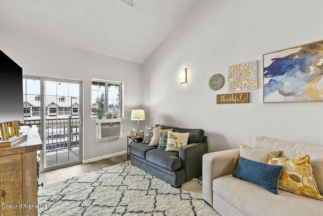 842 N Chase Rd, 203, Post Falls, ID 83854