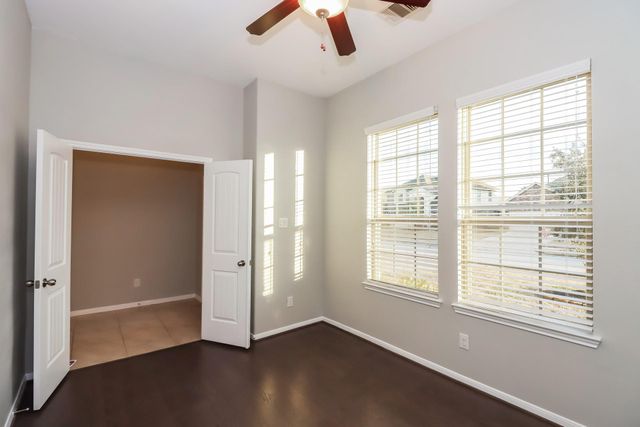 5518 Glenfield Spring Lane, Spring, TX 77389