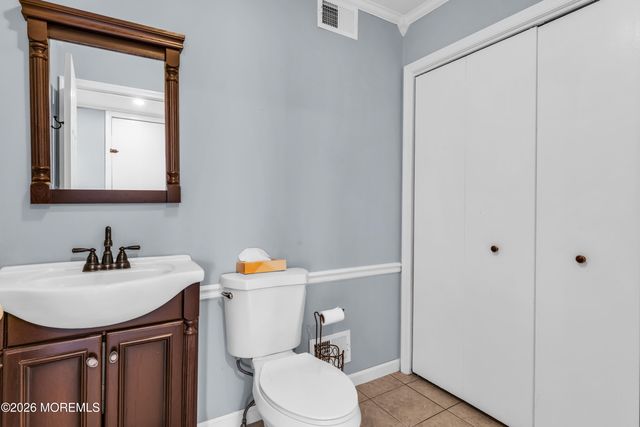 621 Buenaventura Court, Toms River, NJ 08753