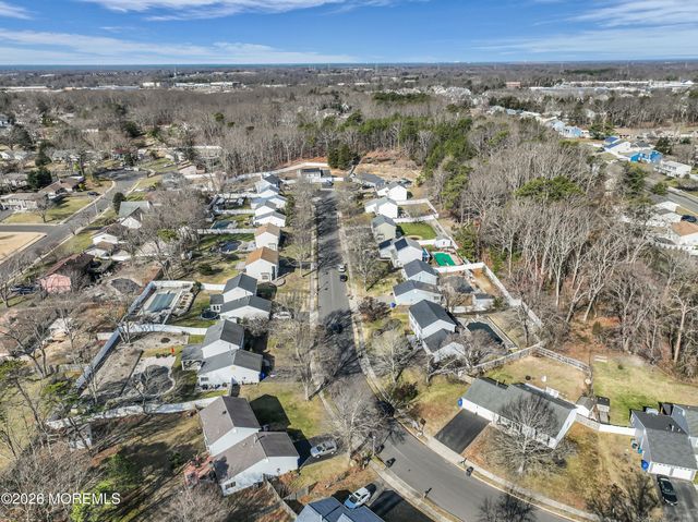 621 Buenaventura Court, Toms River, NJ 08753