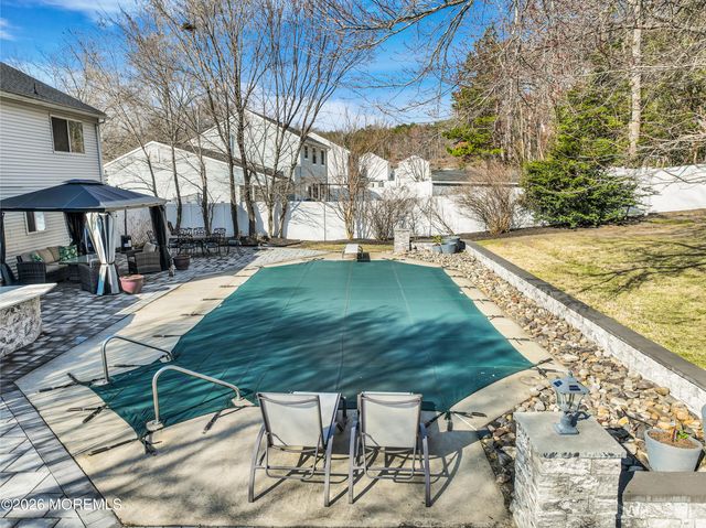 621 Buenaventura Court, Toms River, NJ 08753