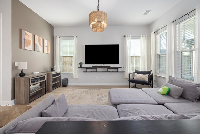 128 Oyster Tide Avenue, Summerville, SC 29485