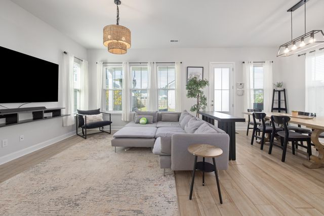 128 Oyster Tide Avenue, Summerville, SC 29485