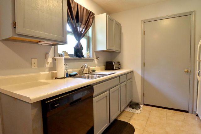 5253 S Morning Glory Lane, Battlefield, MO 65619