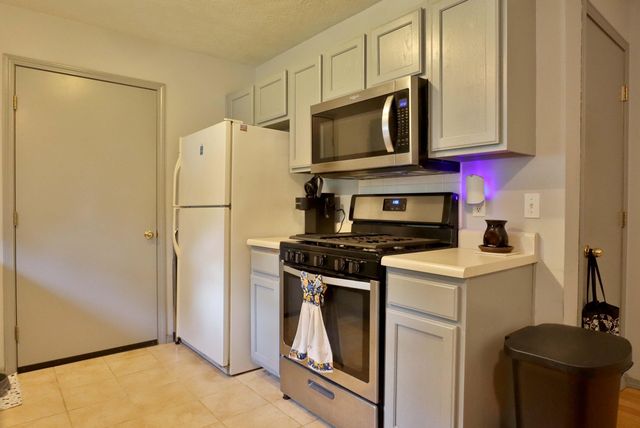 5253 S Morning Glory Lane, Battlefield, MO 65619