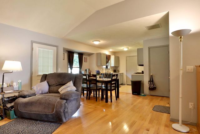 5253 S Morning Glory Lane, Battlefield, MO 65619