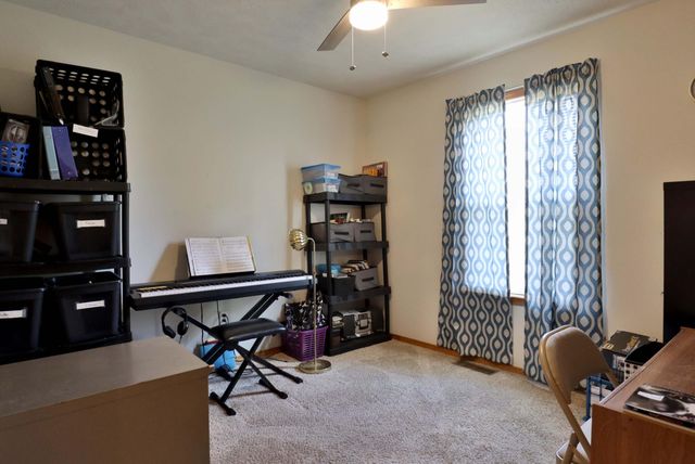 5253 S Morning Glory Lane, Battlefield, MO 65619