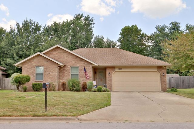 5253 S Morning Glory Lane, Battlefield, MO 65619
