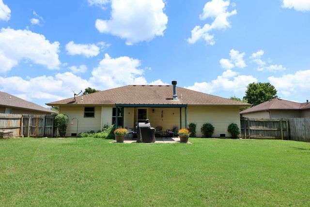 5253 S Morning Glory Lane, Battlefield, MO 65619