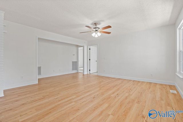 306 Olinger Road, Scottsboro, AL 35769