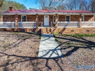 306 Olinger Road, Scottsboro, AL 35769