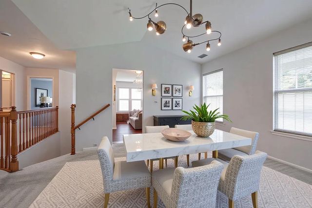 1262 N Wellington Court, Buffalo Grove, IL 60089