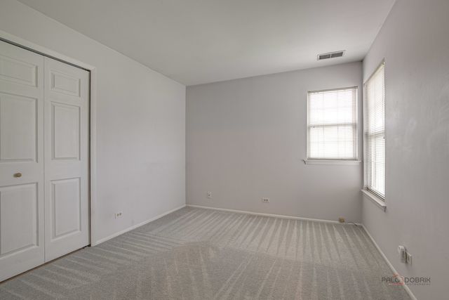 1262 N Wellington Court, Buffalo Grove, IL 60089