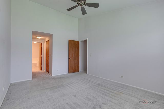 1262 N Wellington Court, Buffalo Grove, IL 60089