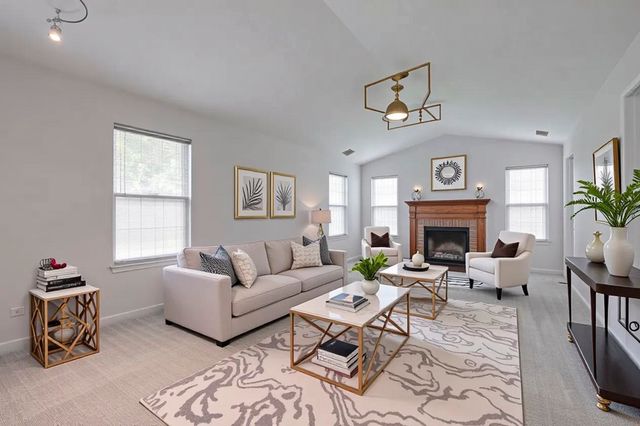 1262 N Wellington Court, Buffalo Grove, IL 60089