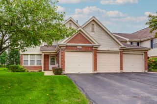 1262 N Wellington Court, Buffalo Grove, IL 60089