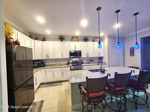 731 Corbin Circle SW, Palm Bay, FL 32909