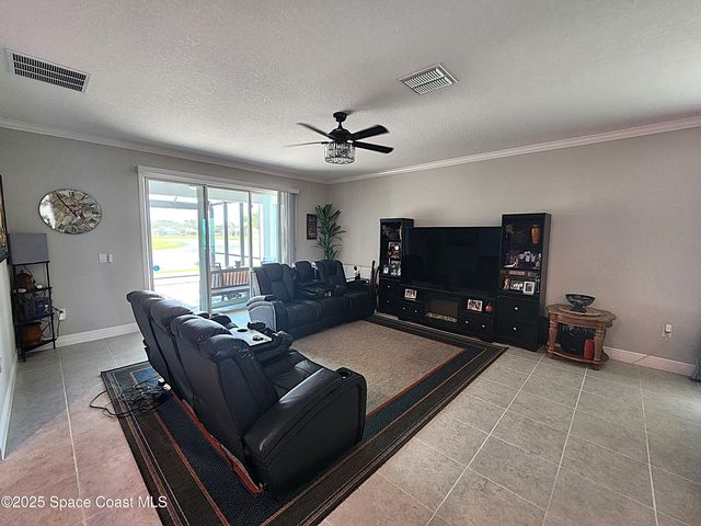 731 Corbin Circle SW, Palm Bay, FL 32909