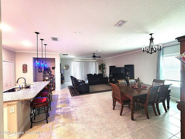 731 Corbin Circle SW, Palm Bay, FL 32909