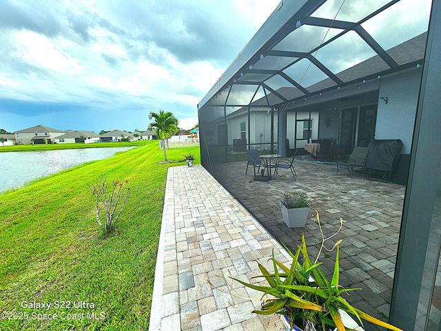 731 Corbin Circle SW, Palm Bay, FL 32909
