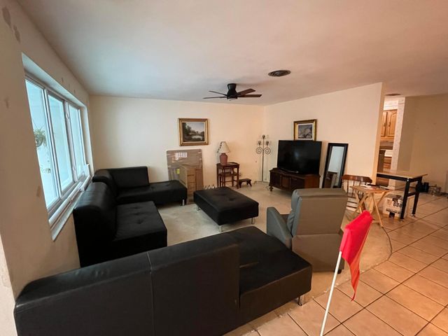 5105 SW 92nd Avenue, Cooper City, FL 33328