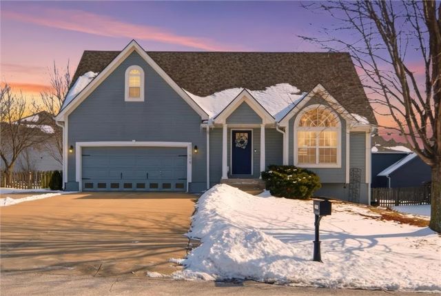 11919 N Belmont Avenue, Kansas City, MO 64156