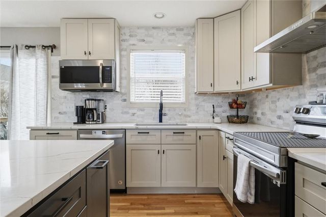 11919 N Belmont Avenue, Kansas City, MO 64156