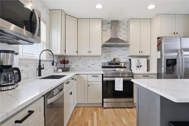 11919 N Belmont Avenue, Kansas City, MO 64156