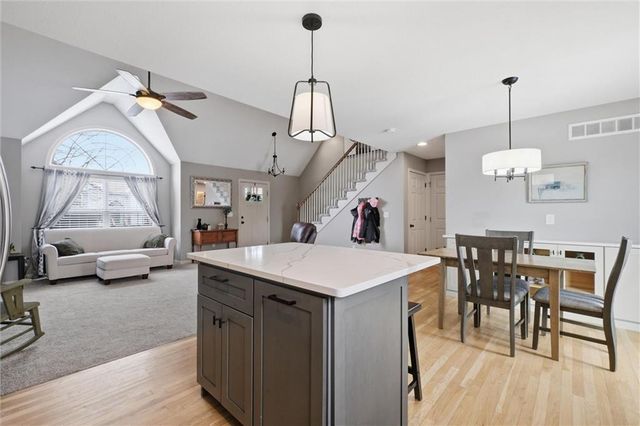 11919 N Belmont Avenue, Kansas City, MO 64156