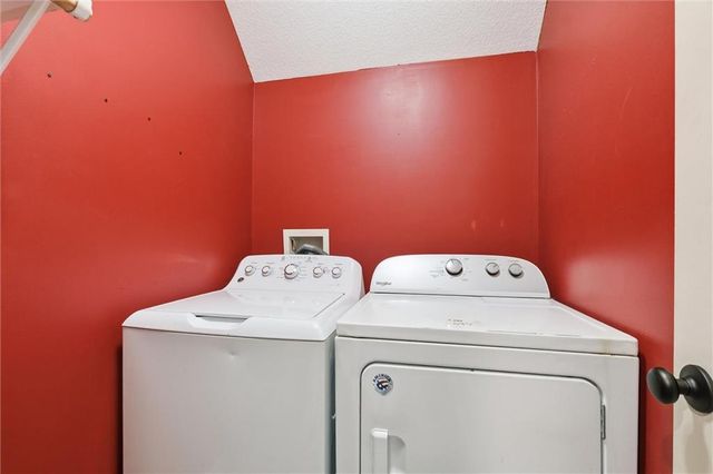 11919 N Belmont Avenue, Kansas City, MO 64156