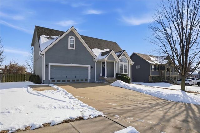 11919 N Belmont Avenue, Kansas City, MO 64156