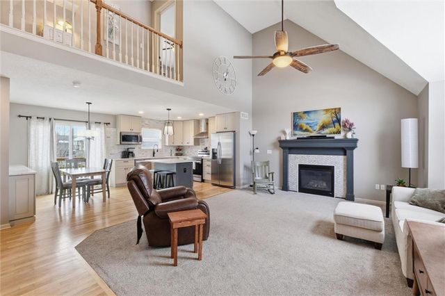 11919 N Belmont Avenue, Kansas City, MO 64156