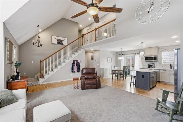 11919 N Belmont Avenue, Kansas City, MO 64156