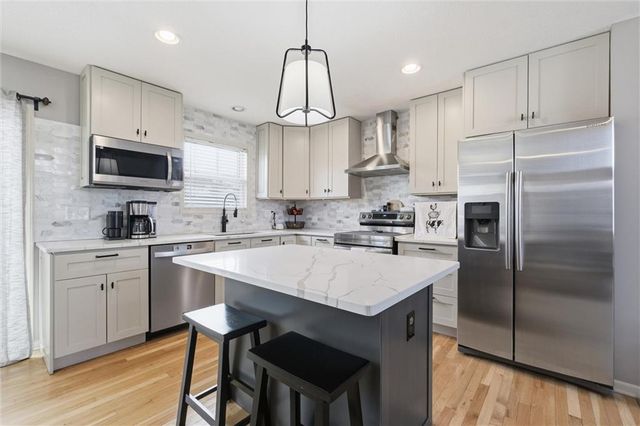 11919 N Belmont Avenue, Kansas City, MO 64156