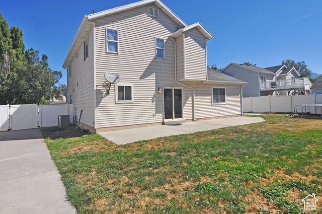1469 W 2500 S, Woods Cross, UT 84087