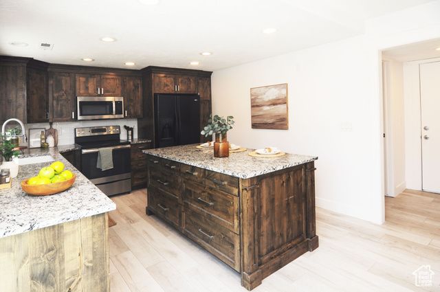 1469 W 2500 S, Woods Cross, UT 84087