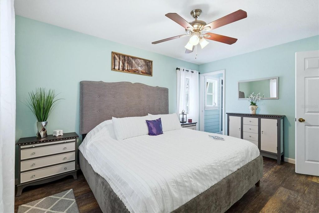 Image 20 of property listing at 22365 ALBANY AVENUE, Port Charlotte, FL 33952