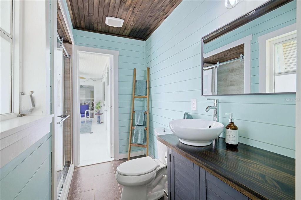 Image 21 of property listing at 22365 ALBANY AVENUE, Port Charlotte, FL 33952