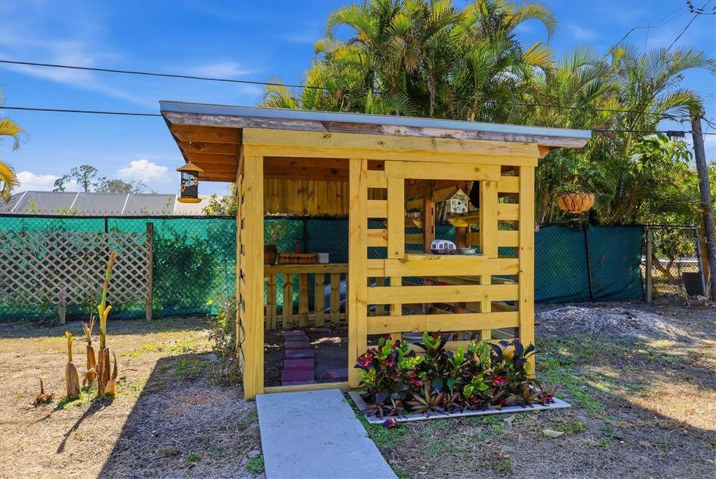 Image 36 of property listing at 22365 ALBANY AVENUE, Port Charlotte, FL 33952