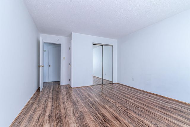 4 Pembroke Dr Unit 22, Derry, NH 03038