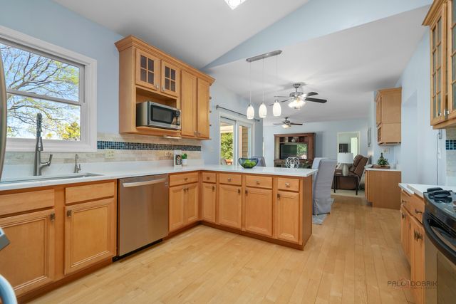 5544 Oak Grove Drive, Long Grove, IL 60047