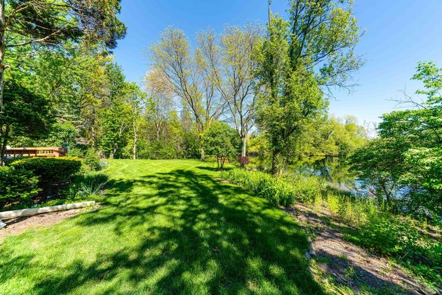 5544 Oak Grove Drive, Long Grove, IL 60047