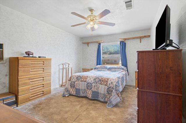 3513 Meadow Oaks Drive, Haltom City, TX 76117