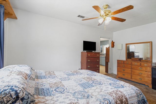 3513 Meadow Oaks Drive, Haltom City, TX 76117
