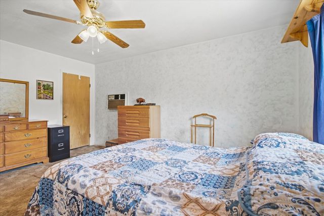 3513 Meadow Oaks Drive, Haltom City, TX 76117