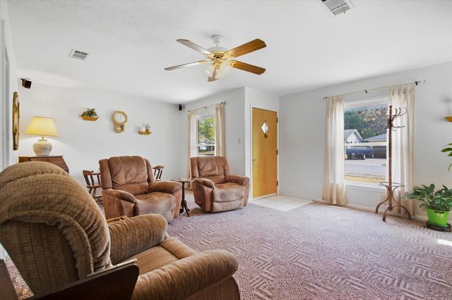 3513 Meadow Oaks Drive, Haltom City, TX 76117